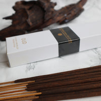 Oud Prachin- Organic Hand-rolled incense sticks coated with oud dust. Infused with saffron, osmanthus & spikenard- Box of 10