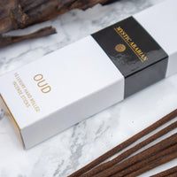 Mystic Arabian - Organic Hand-rolled incense sticks coated with oud & sage dust. Infused with smokey lavender, citrusy frankincense, patchouli & oud - Box of 10