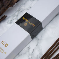 Mystic Arabian - Organic Hand-rolled incense sticks coated with oud & sage dust. Infused with smokey lavender, citrusy frankincense, patchouli & oud - Box of 10