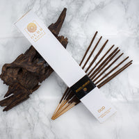 Mystic Arabian - Organic Hand-rolled incense sticks coated with oud & sage dust. Infused with smokey lavender, citrusy frankincense, patchouli & oud - Box of 10
