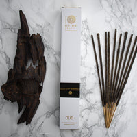 Egyptian Bakhoor - Organic Hand-rolled incense sticks coated with oud & sage dust. Infused with smokey lavender, citrusy frankincense, patchouli & oud - Box of 10