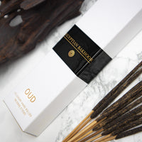 Egyptian Bakhoor - Organic Hand-rolled incense sticks coated with oud & sage dust. Infused with smokey lavender, citrusy frankincense, patchouli & oud - Box of 10