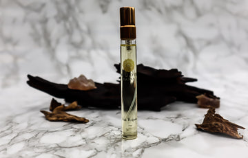 Petra - Luxury perfume in discovery size bottle 10ml - Iris, Cedar, Rosewood, Amber, Oud